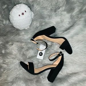 Black Chunky Heel ♡